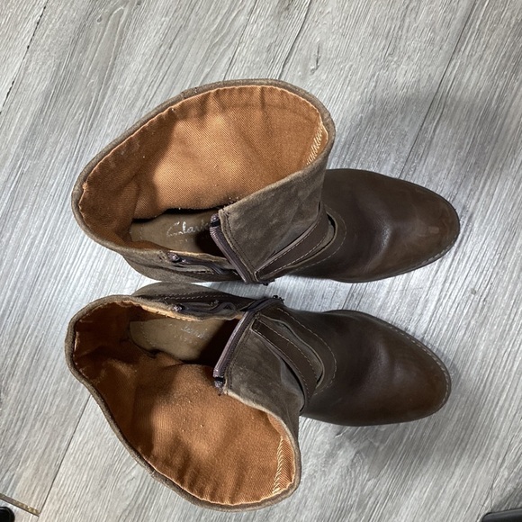 Clarks Heeled Taupe Leather Calf High Boots size 7.5 - Picture 3 of 11
